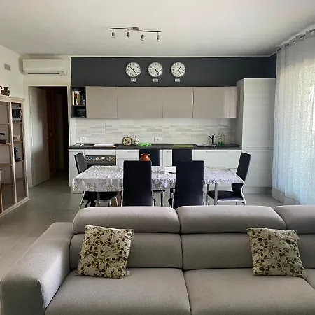 Dream House Апартаменты *